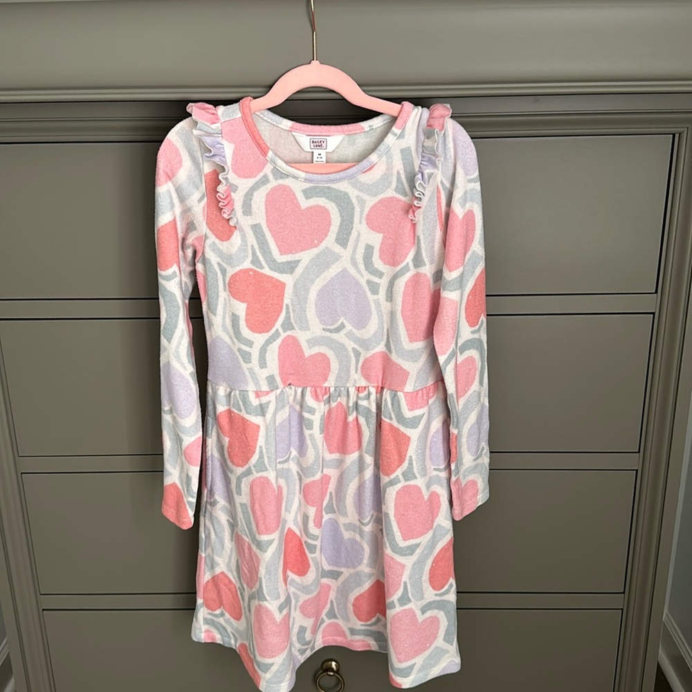 Girls’ Heart Print Long-Sleeve Dress – Cute & Cozy